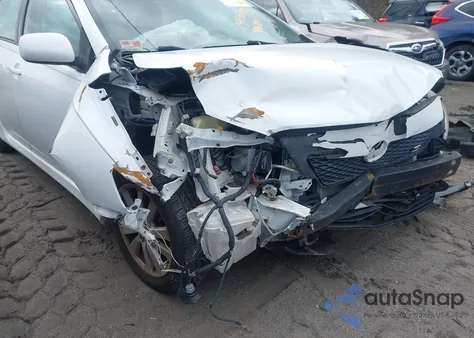 2010 Toyota Corolla S z USA, uszkodzony, nr VIN 2T1BU4EE3AC413255